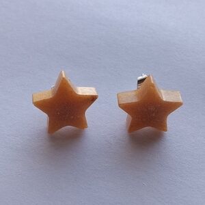 💕5/25 Orange resin  star stud earrings